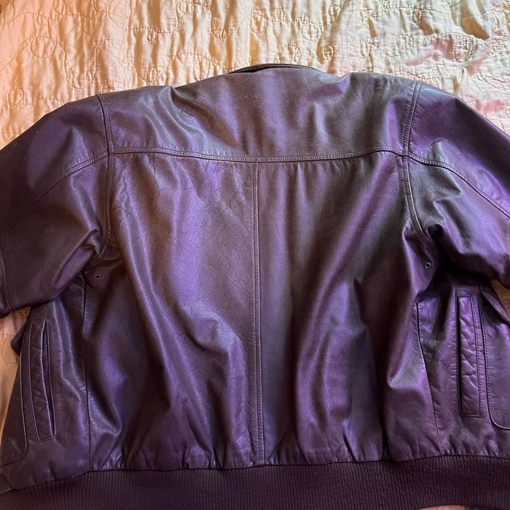 Vintage Mens Repertoire
Beige Leather Bomber
Jacket, Size M